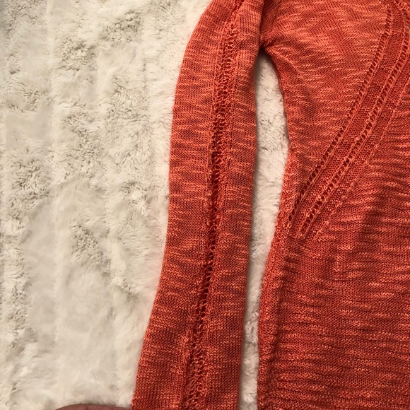 Sweater - Picture 4 of 6